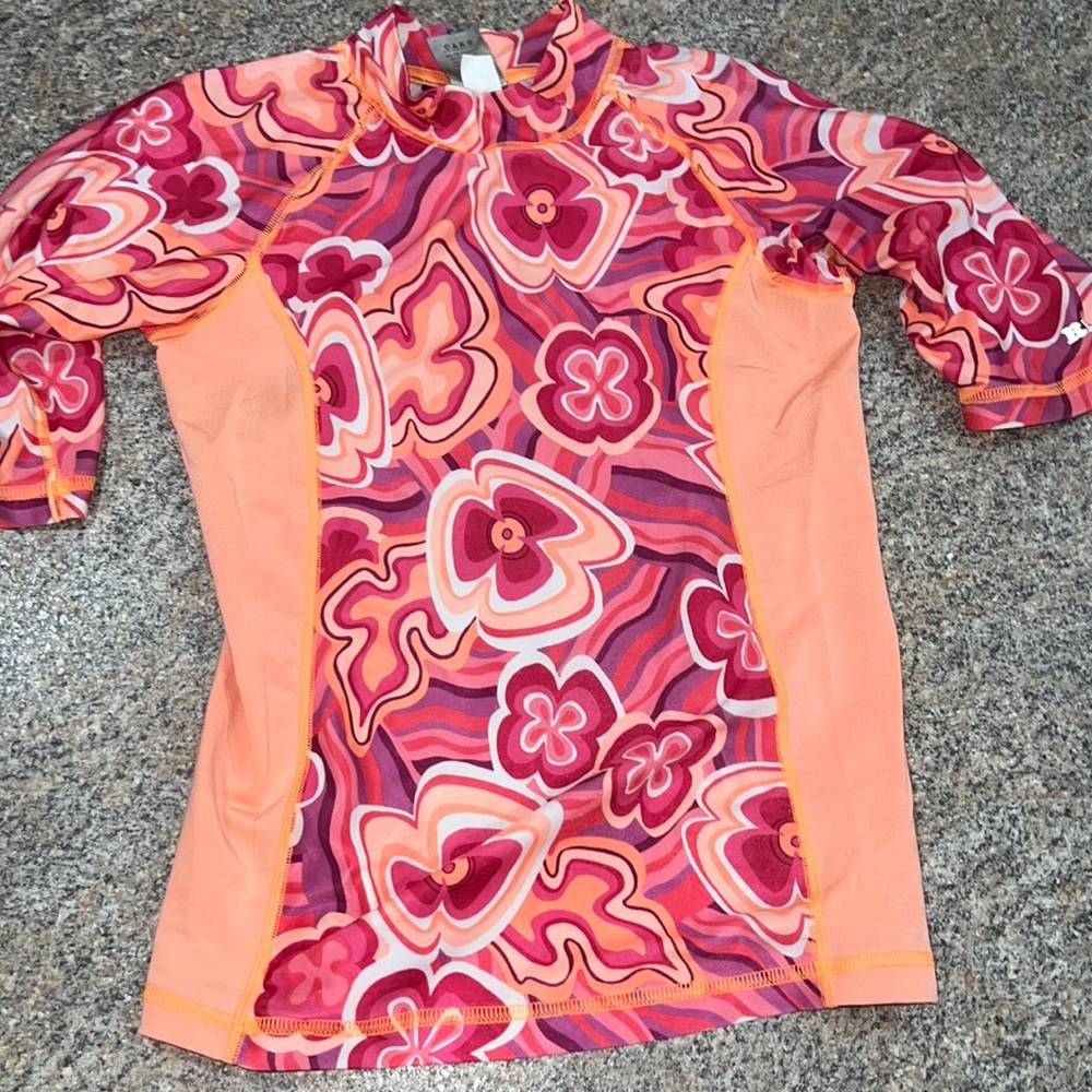 REI rash guard size large